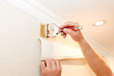 Pose de papier peint au Bourdet — revêtements muraux et toiles de verre